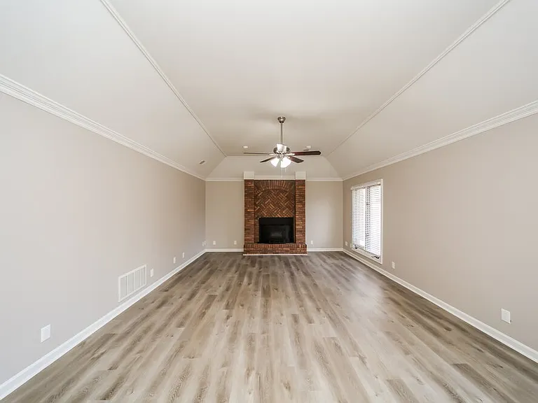 6404 Evergreen Dr — Photo 5