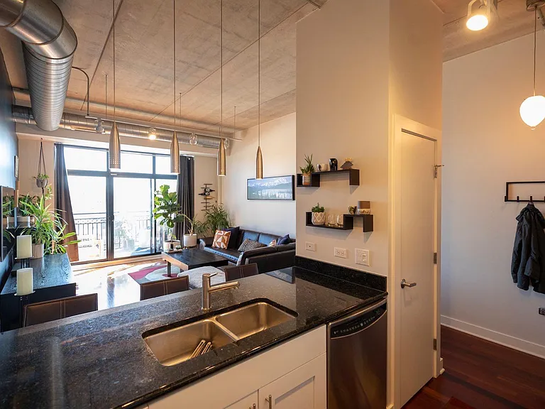 3245 N Ashland Ave #4D — Photo 10
