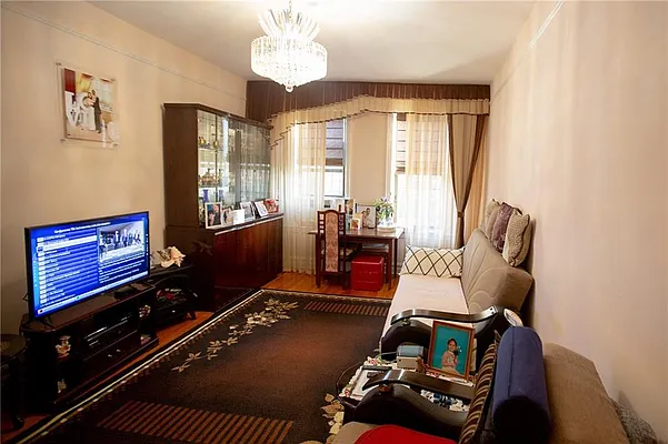 Sold by Remax Edge | media 12