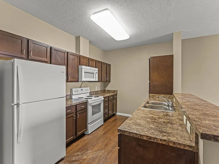 Gateway Senior Housing — Photo 16