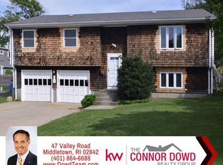 15 Sherman Ln, Middletown, RI 02842