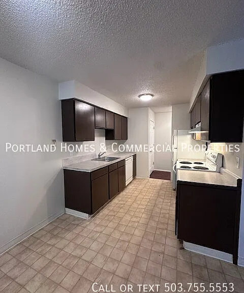 15772 SE Division St #8 — Photo 7