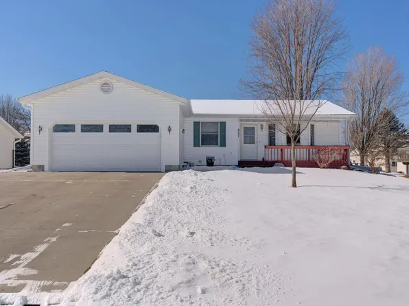 607 12th Ave NW, Kasson, MN 55944