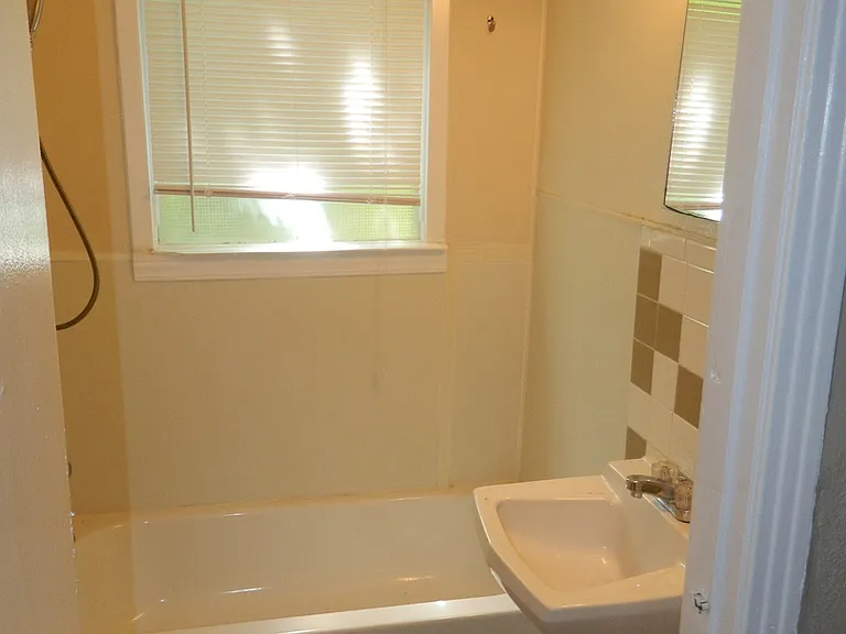 4501 Lareina Dr — Photo 10
