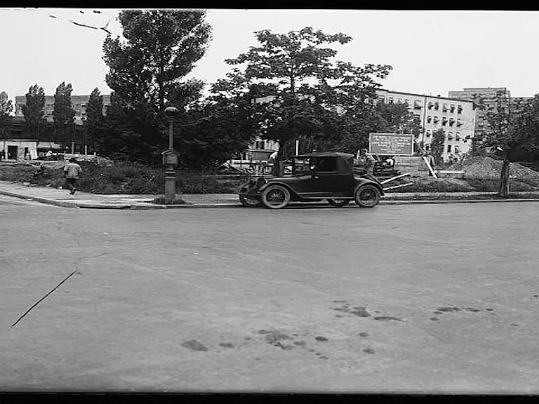 Original Italian Embassy under construction | July 1924