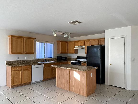 2nd image of 4545 Gracemont Ave