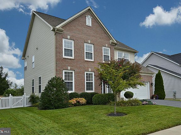 2nd image of 441 Mohican Dr