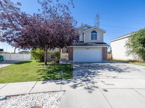 2674-75 N East Lakeview Dr, Clearfield, UT 84015