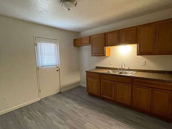4th image of 149 N Castle Rock St #G