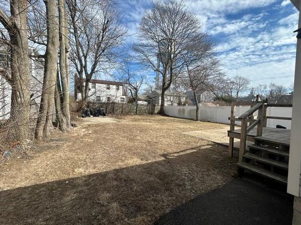 76 Weberfield Avenue, Freeport, NY 11520