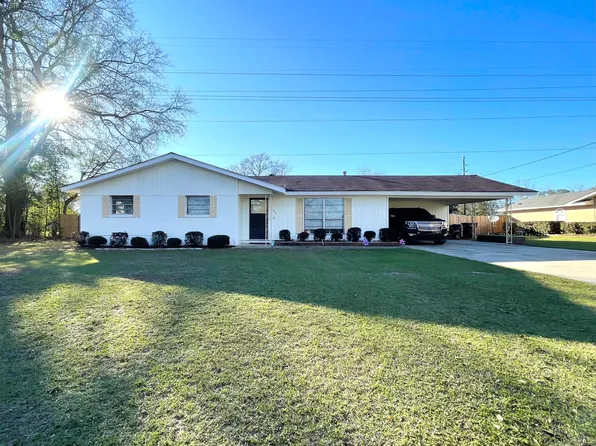 105 Ford Ave, Hattiesburg, MS 39402