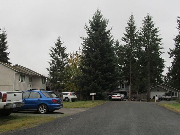 5th image of 12801 220th Ave E
