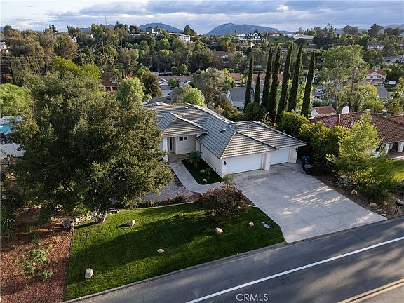 2nd image of 30625 Del Rey Rd