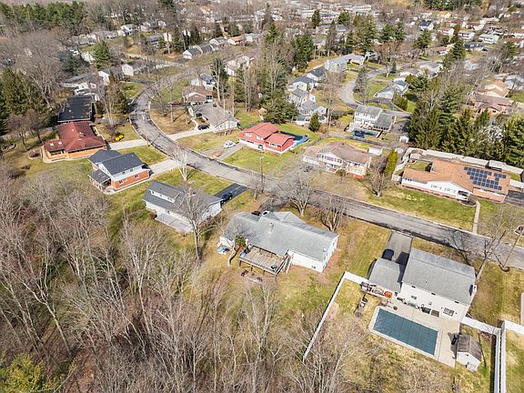 5th image of 917 Forest Rd