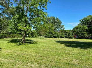 Xx Gildersleeve, South Rockwood, MI 48179