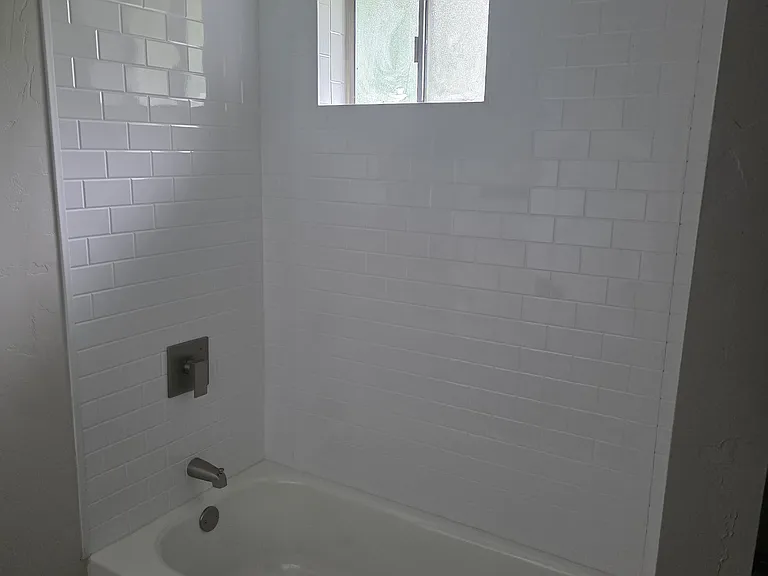 417 French Ave — Photo 9