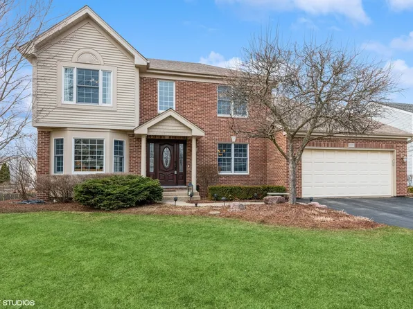 1100 Berkshire Ln, Barrington, IL 60010