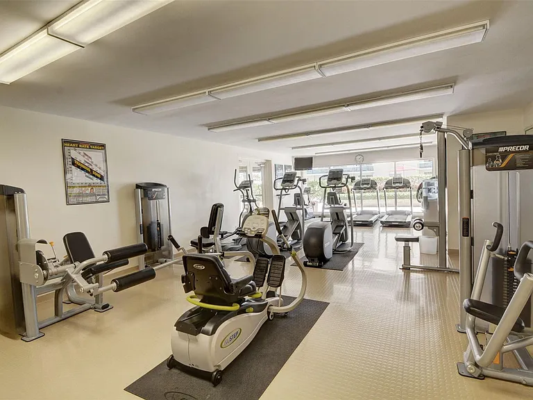 4100 Galt Ocean Dr #610 — Photo 35