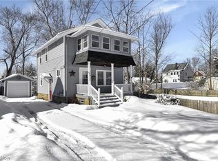 670 Jefferson St, Bedford, OH 44146