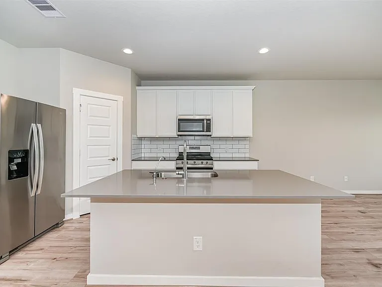 18614 Georgina Lily Ln — Photo 4