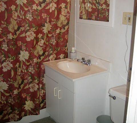 4th image of 3925 N Keeler Ave #2
