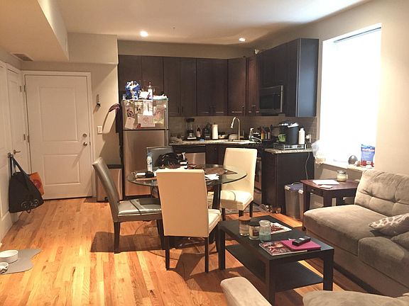 2nd image of 1340 Lombard St APT 202