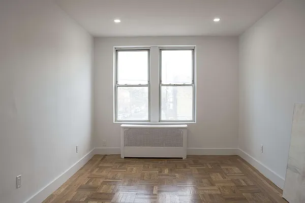 Rented by Clove Realty LLC | media 16