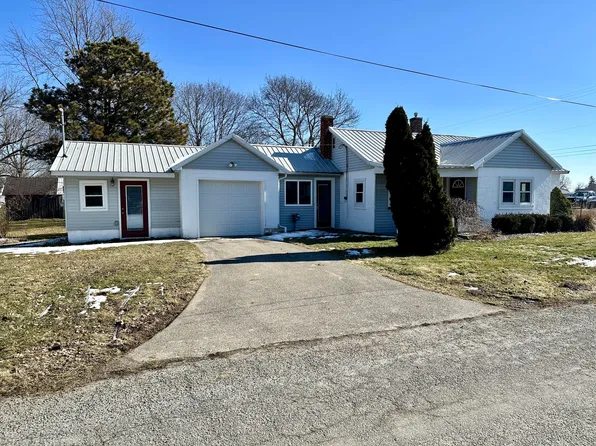 129 West St, Woodland, MI 48897