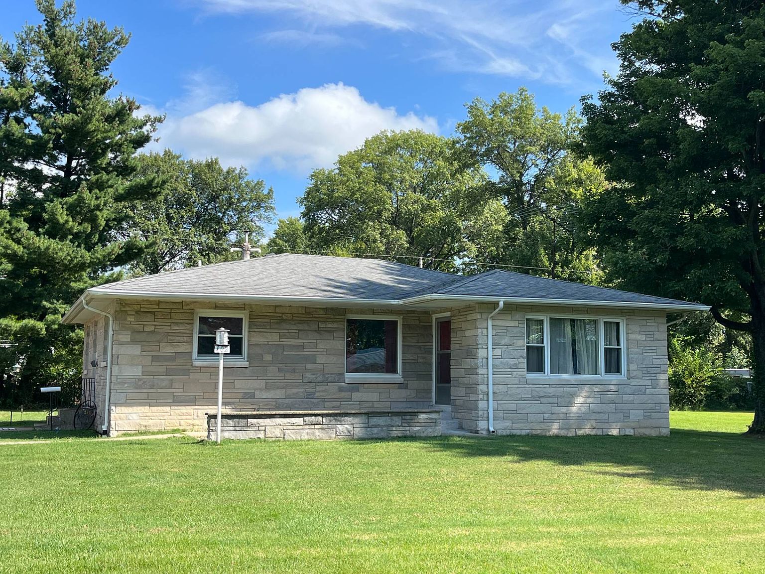 402 E 14th St, Robinson, IL 62454 MLS 11204284 Zillow