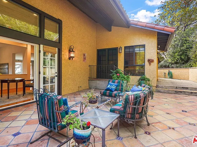 4244 Avenida De La Encinal — Photo 11