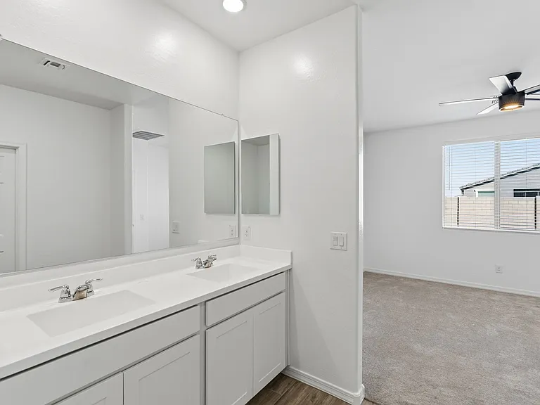 5528 W McNeil St — Photo 17