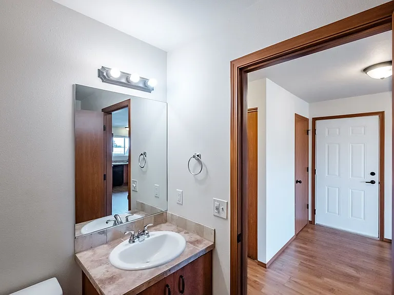 Newcastle Place Apartments — Photo 67