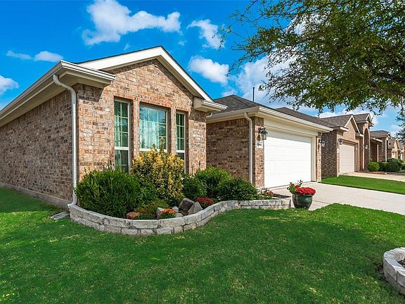 5th image of 1104 Lubbock Ln
