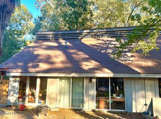 2107 Ridgewood Dr, Columbia, MS 39429