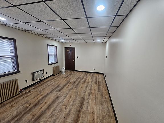 4th image of 318 S Main St #T