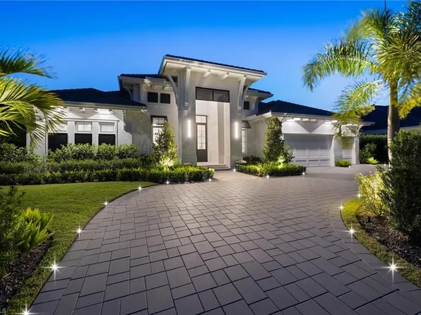 2989 Regatta RD, NAPLES, FL 34103