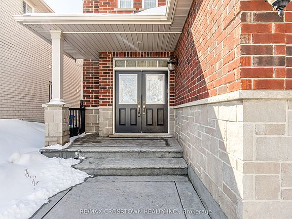 3rd image of 996 Booth Ave