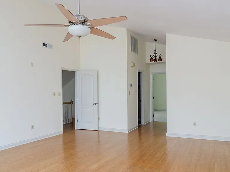 7 Shore Dr — Photo 18