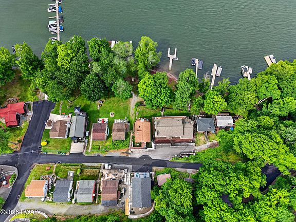3rd image of 109 Paradise Rd E