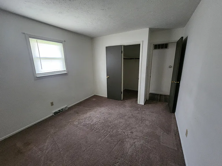 9 Candlelite Ct — Photo 3
