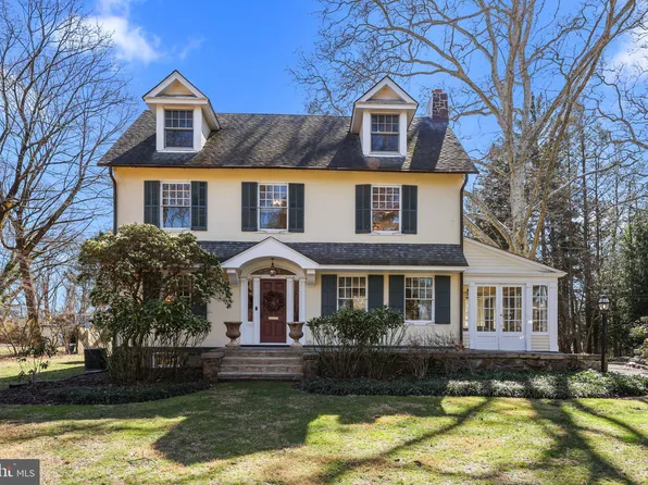 911 N Pennsylvania Ave, Yardley, PA 19067