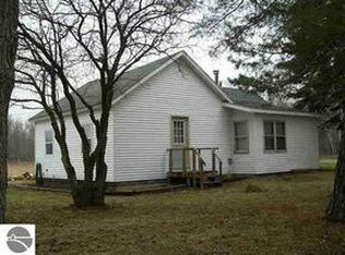 Townline Rd, Tawas city, MI 48763