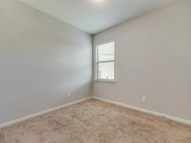 1503 Hill Top Ct — Photo 24