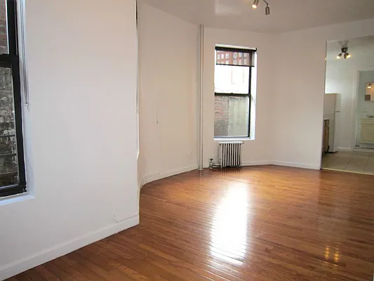 Rented by Concept Real Estate Group | media 62