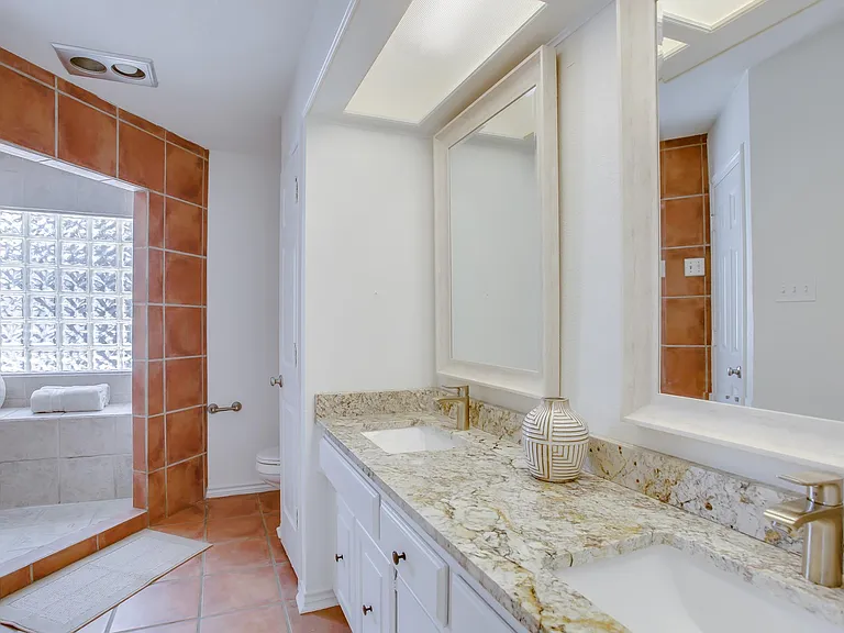 119 Utica Ave — Photo 14