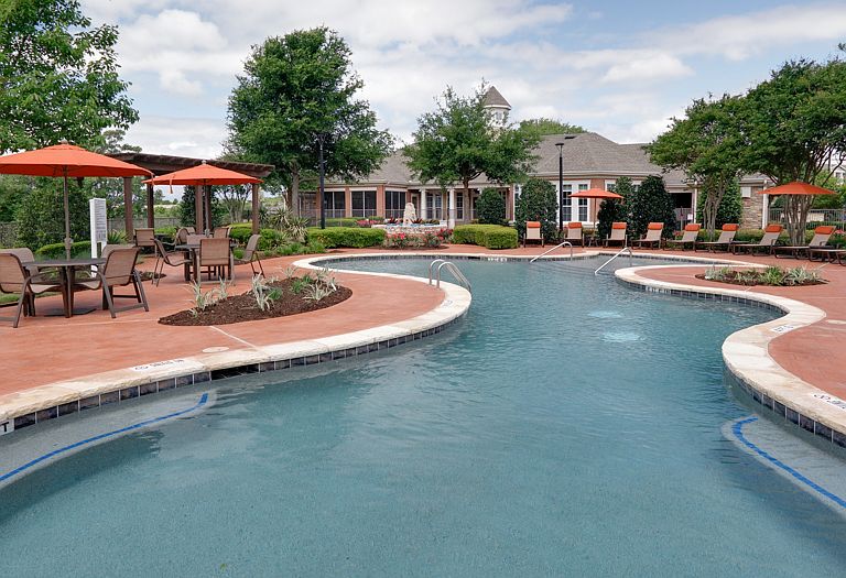 Colonial Grand at Onion Creek Apartment Rentals Austin