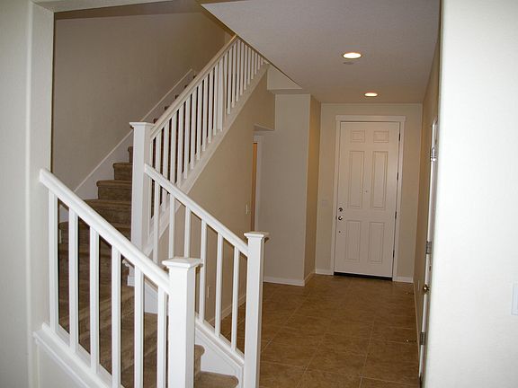 3rd image of 365 Spelman Ct