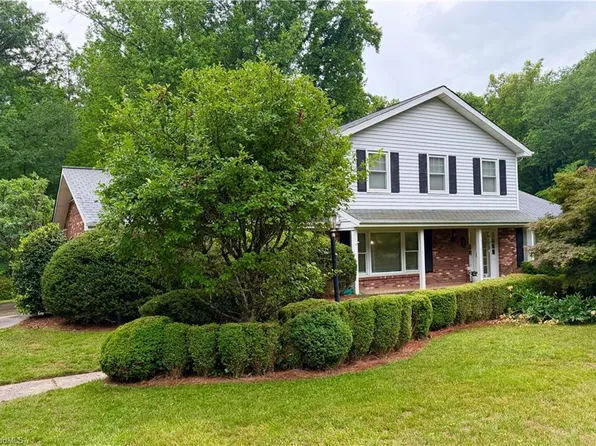 2628 Wessex Rd, Winston Salem, NC 27106