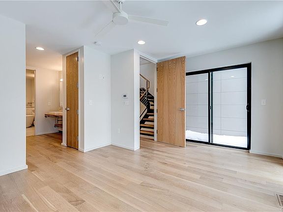 3rd image of 505 W 7th St