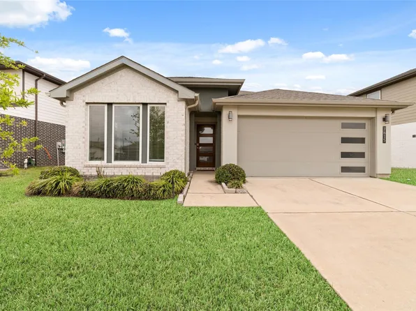 7615 Rainham Valley Ln, Richmond, TX 77407